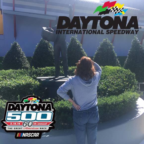 Meet your Posher, Michelle - Picture 1 of 1